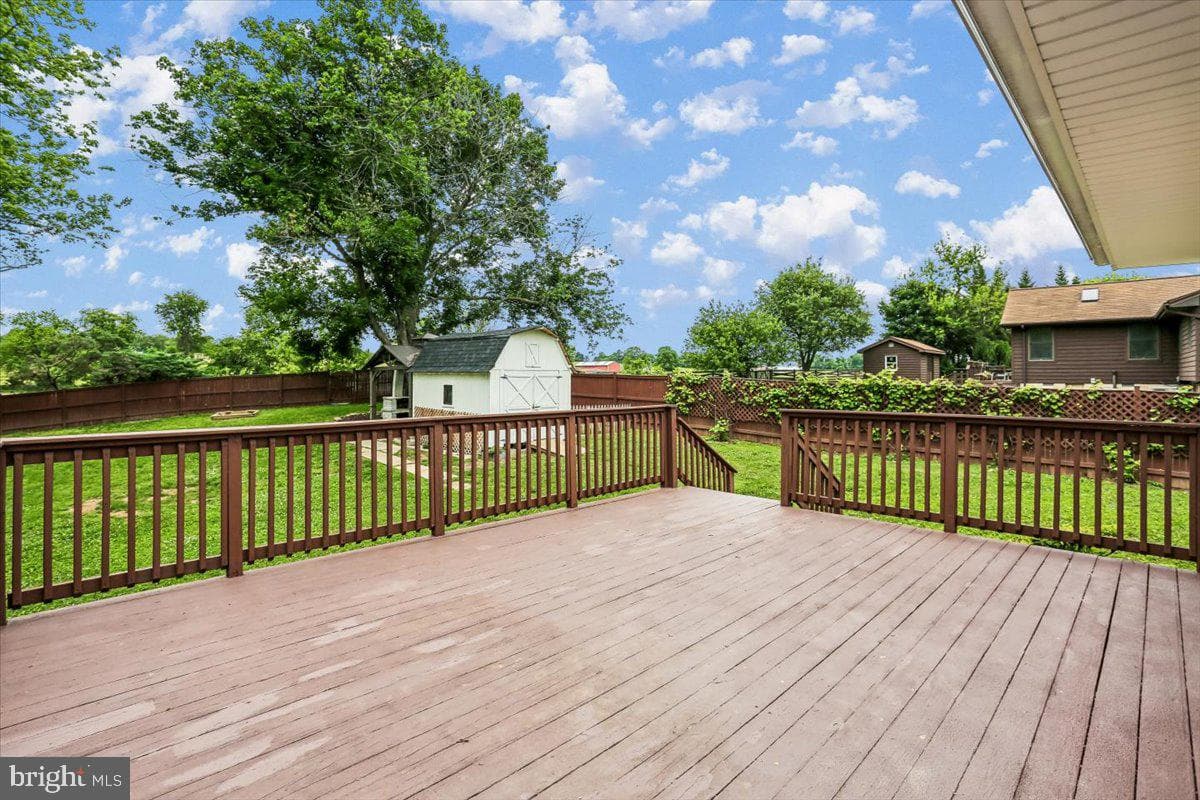25520 Jonnie Court photo 23