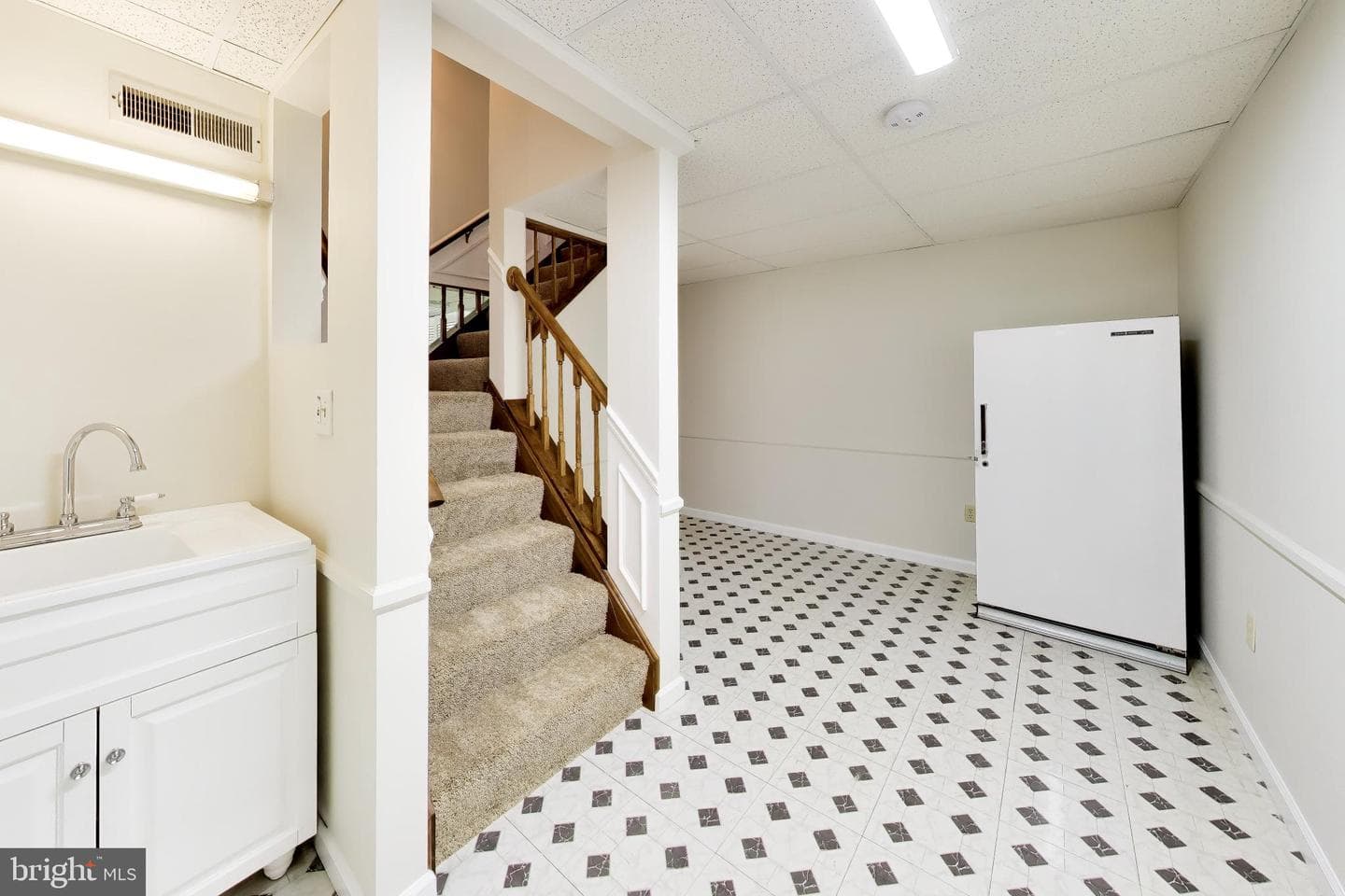 17105 Macduff Ave photo 53