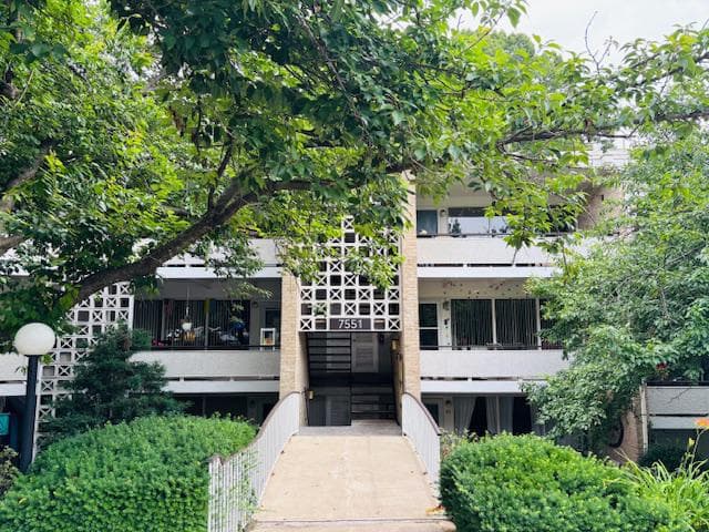 7551 Spring Lake Drive #d-1, Bethesda
