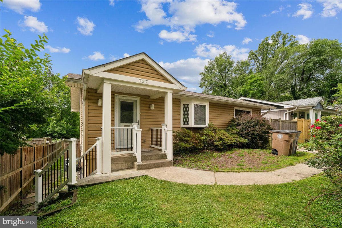 727 Grandin Avenue, Rockville