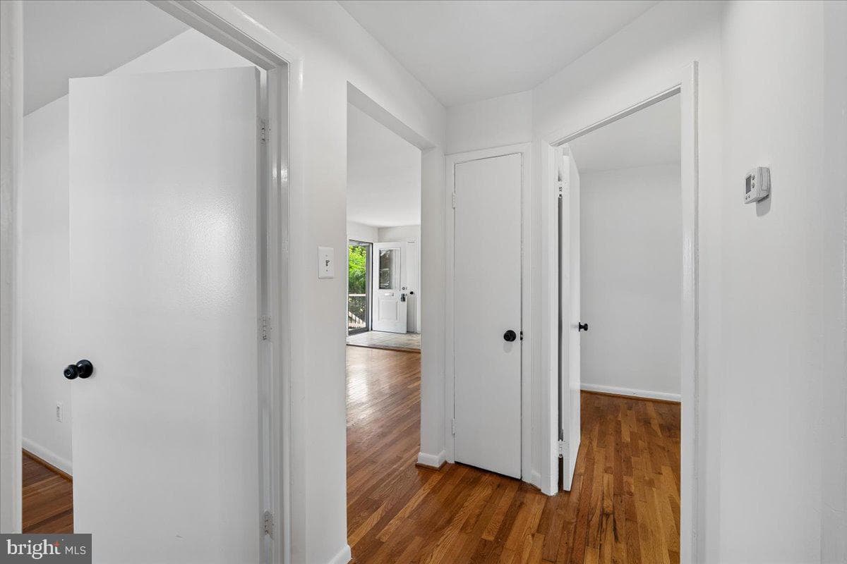 727 Grandin Avenue photo 11