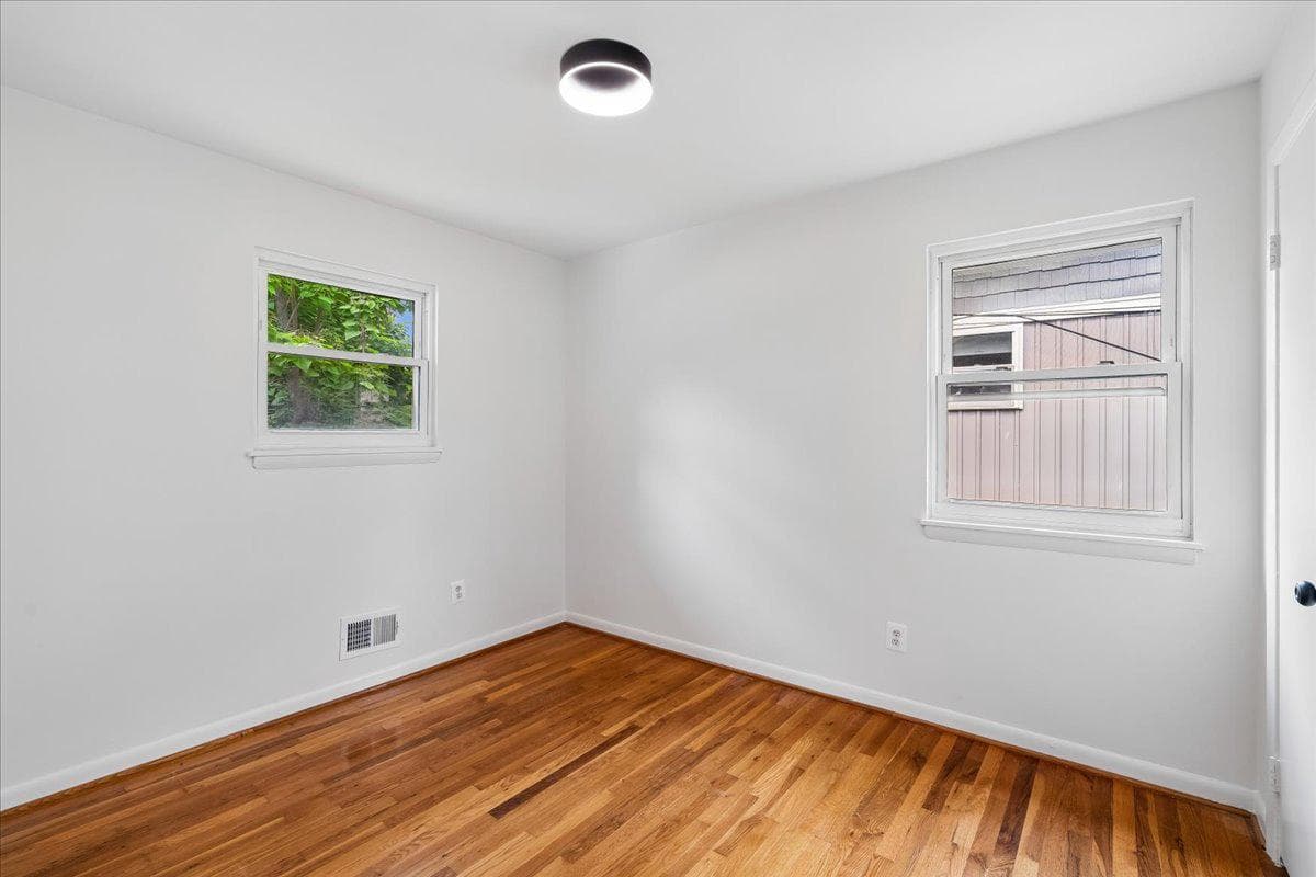 727 Grandin Avenue photo 17