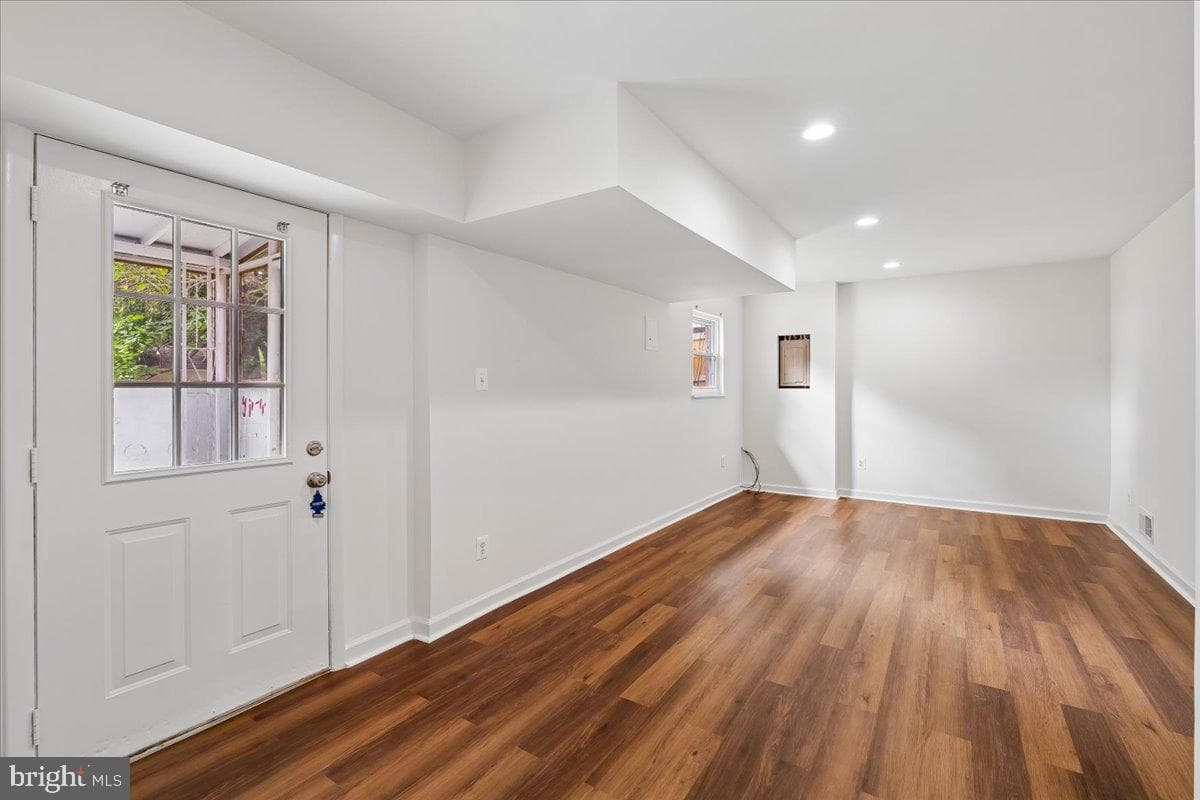 727 Grandin Avenue photo 27