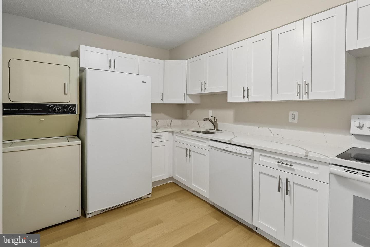 15107 Interlachen Drive #2-620 photo 8