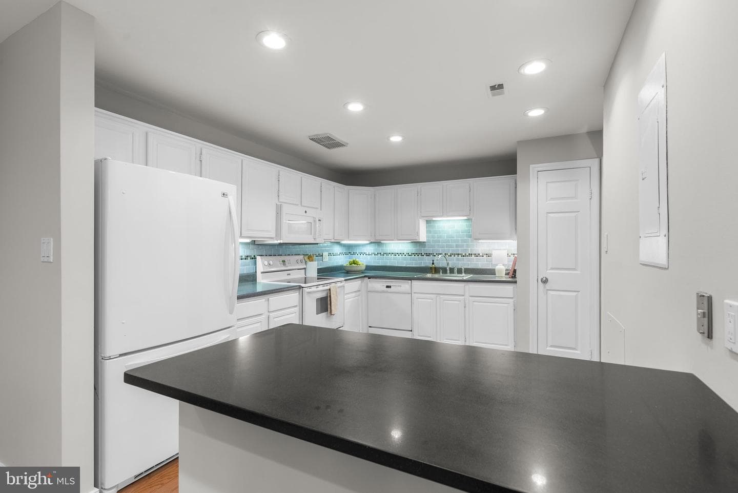 11420 Strand Drive #r-010 photo 13