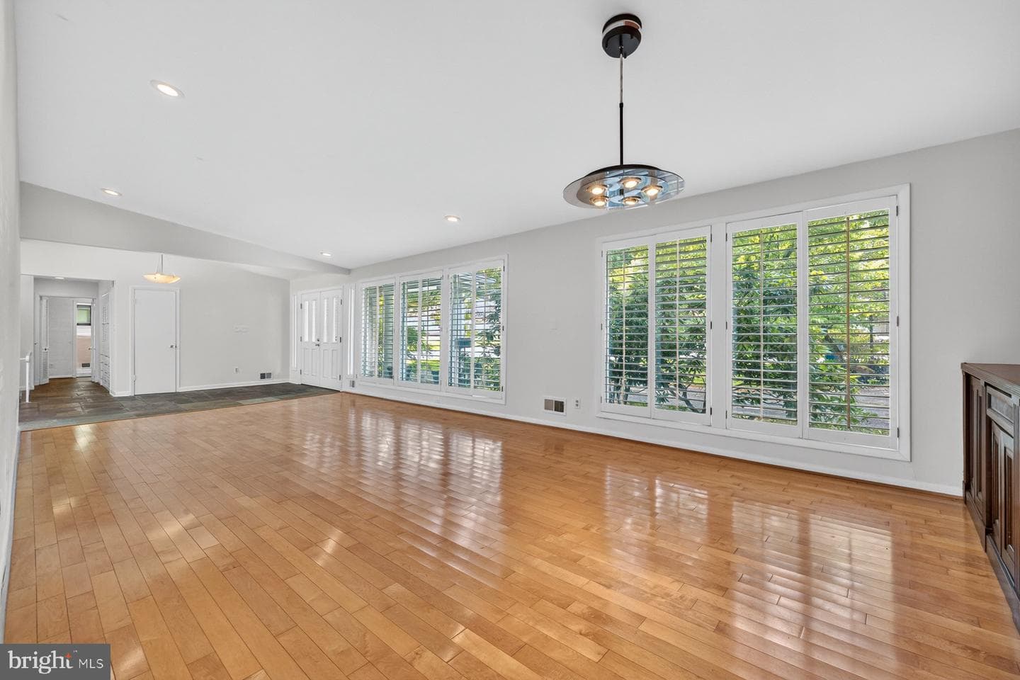 3101 Brooklawn Terrace photo 5