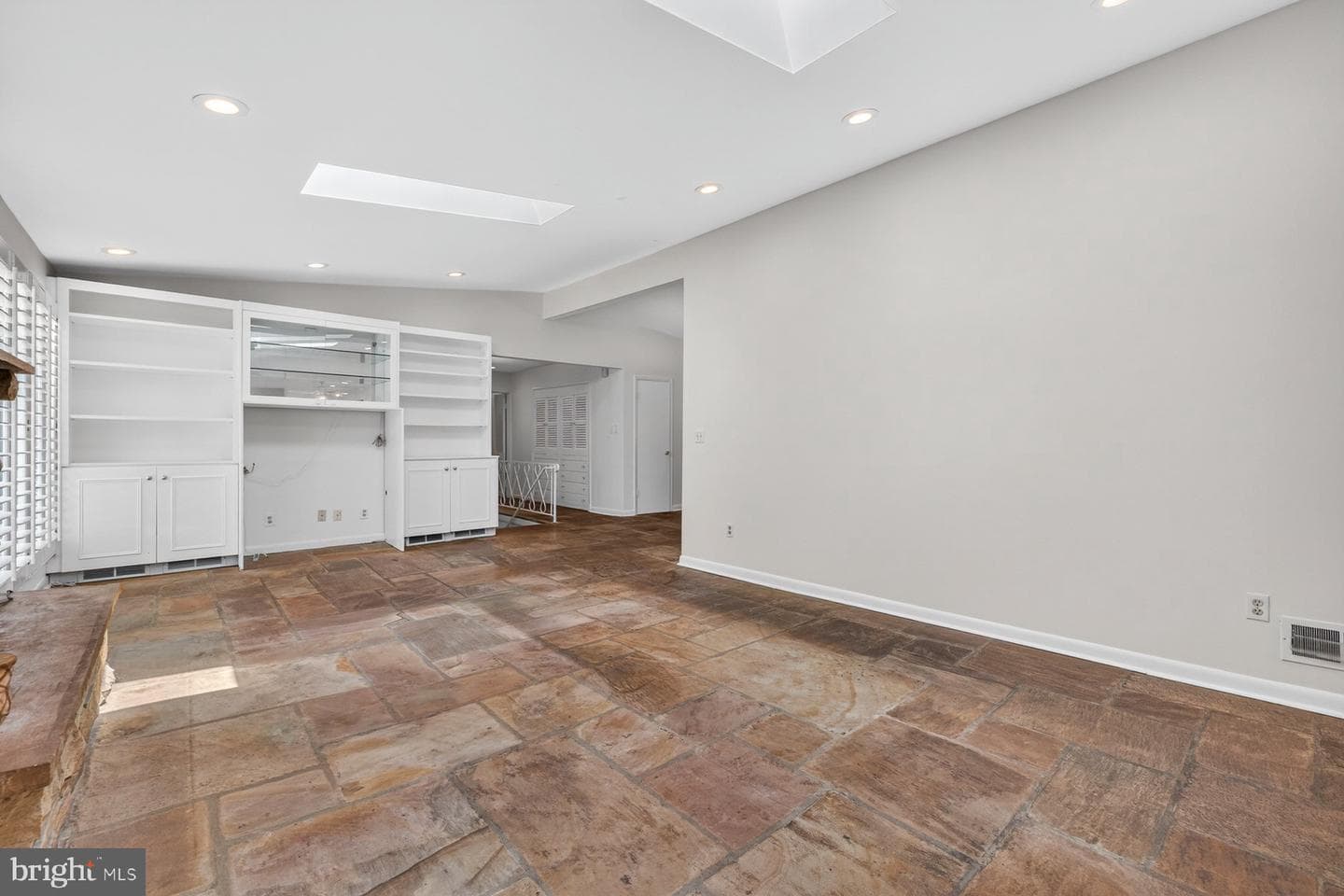 3101 Brooklawn Terrace photo 9