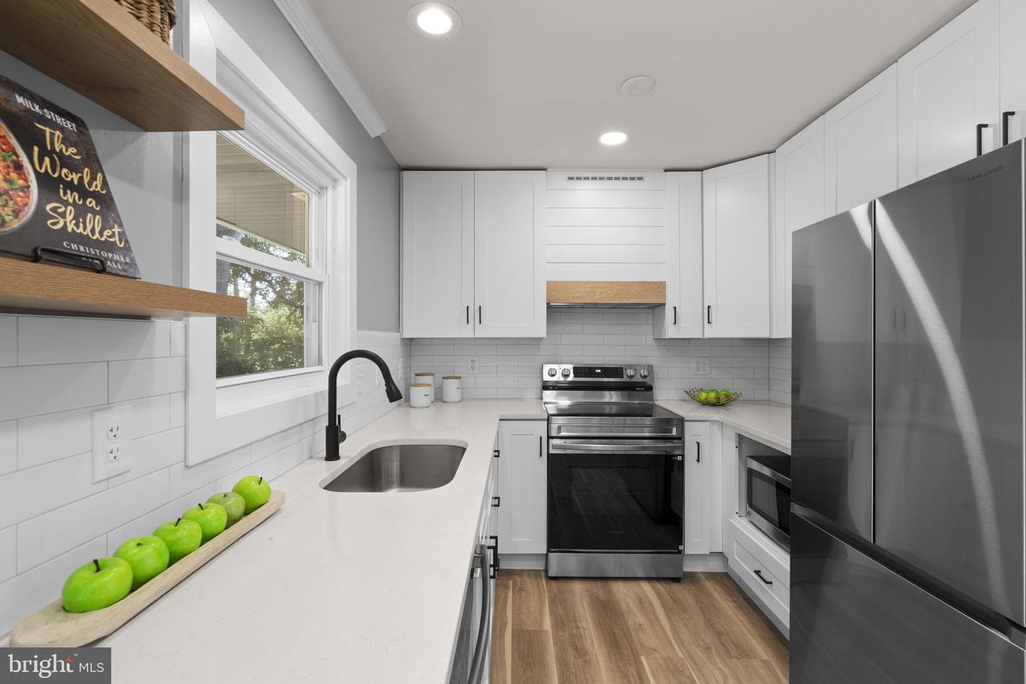 4304 Elizabeth Street photo 13