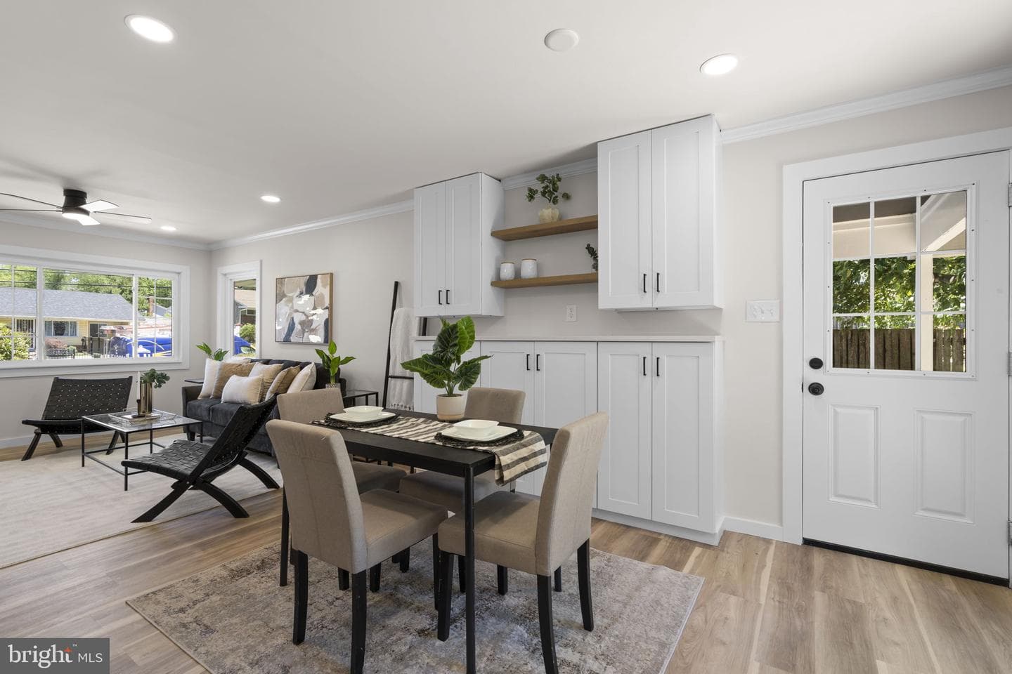 4304 Elizabeth Street photo 9