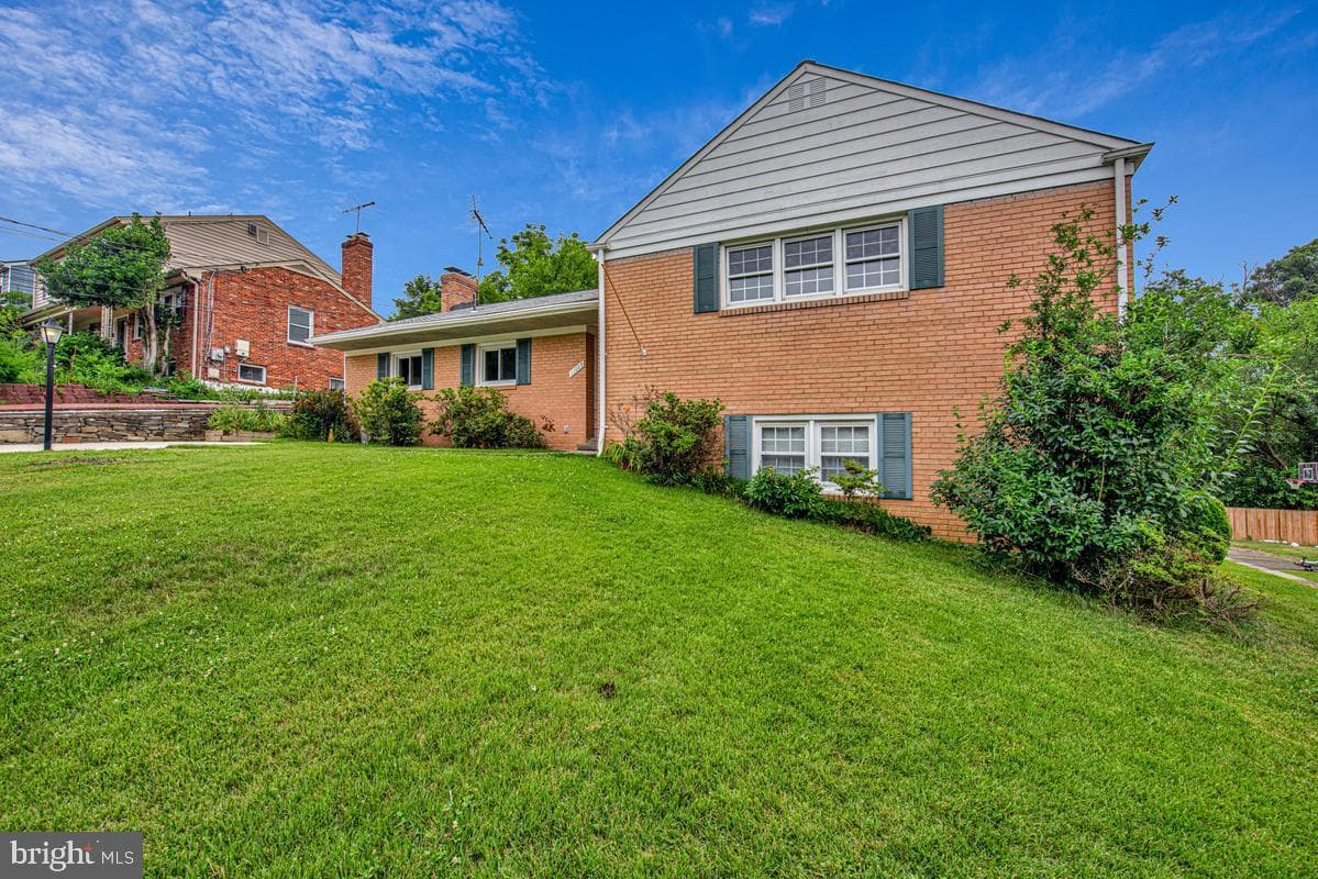 11003 Wheeler Drive photo 3
