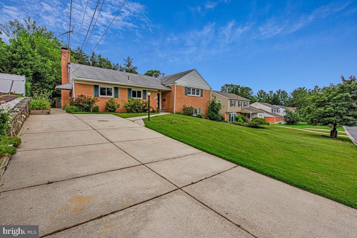 11003 Wheeler Drive photo 4