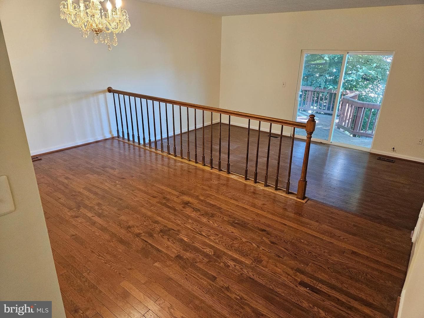 47 Gas Light Court photo 16