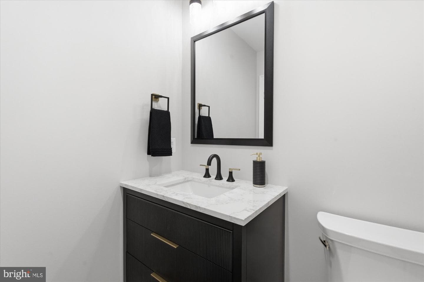 7825 Oldchester Road photo 30