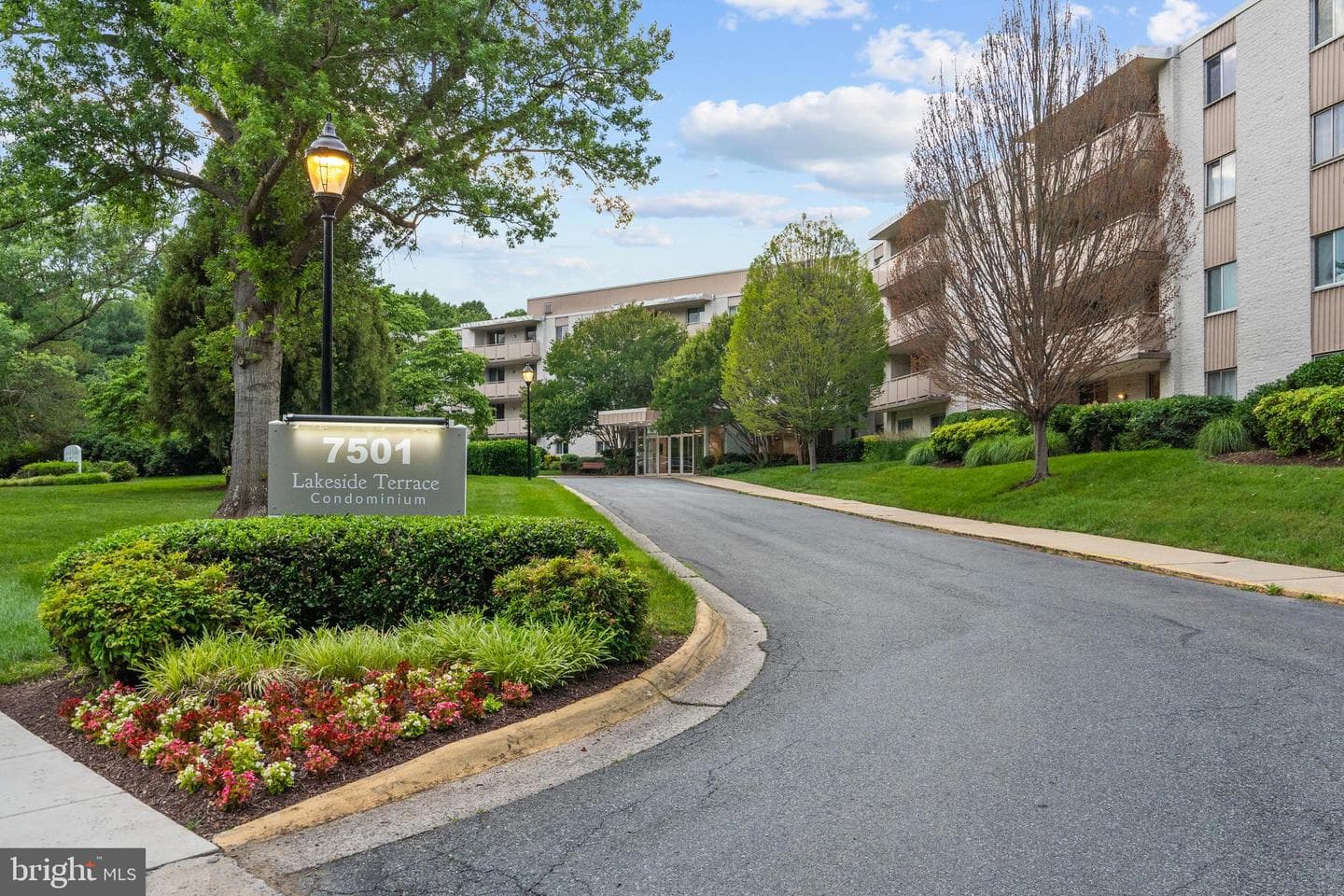 7501 Democracy Boulevard #b-123, Bethesda