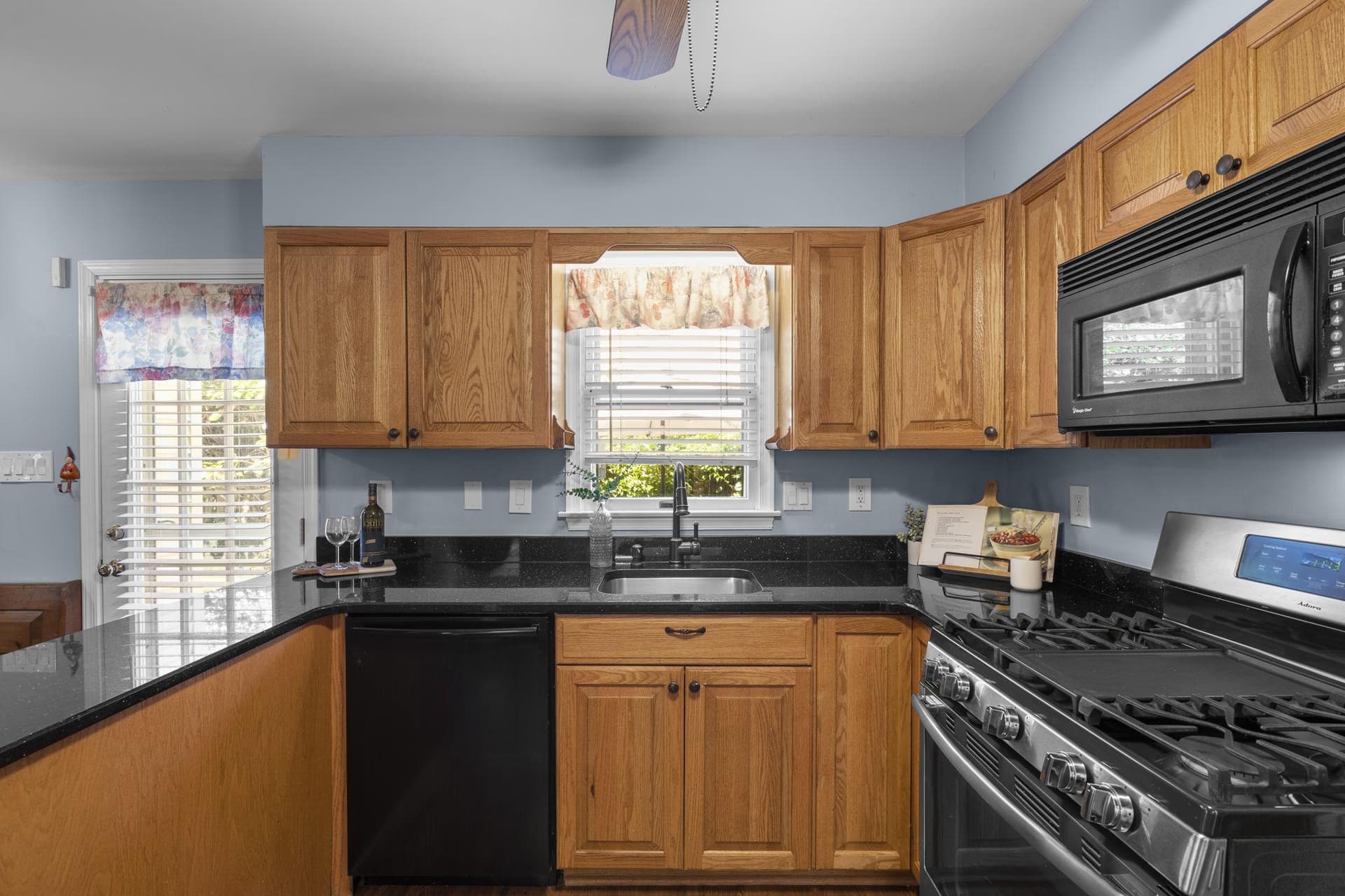 1714 Luzerne Avenue photo 11