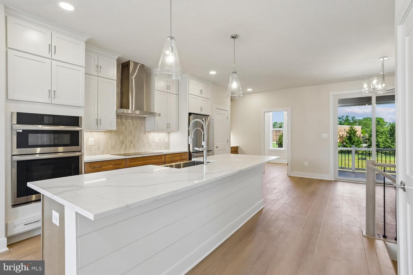 209 Allen Lane photo 12