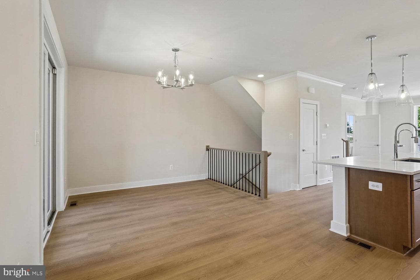 209 Allen Lane photo 22