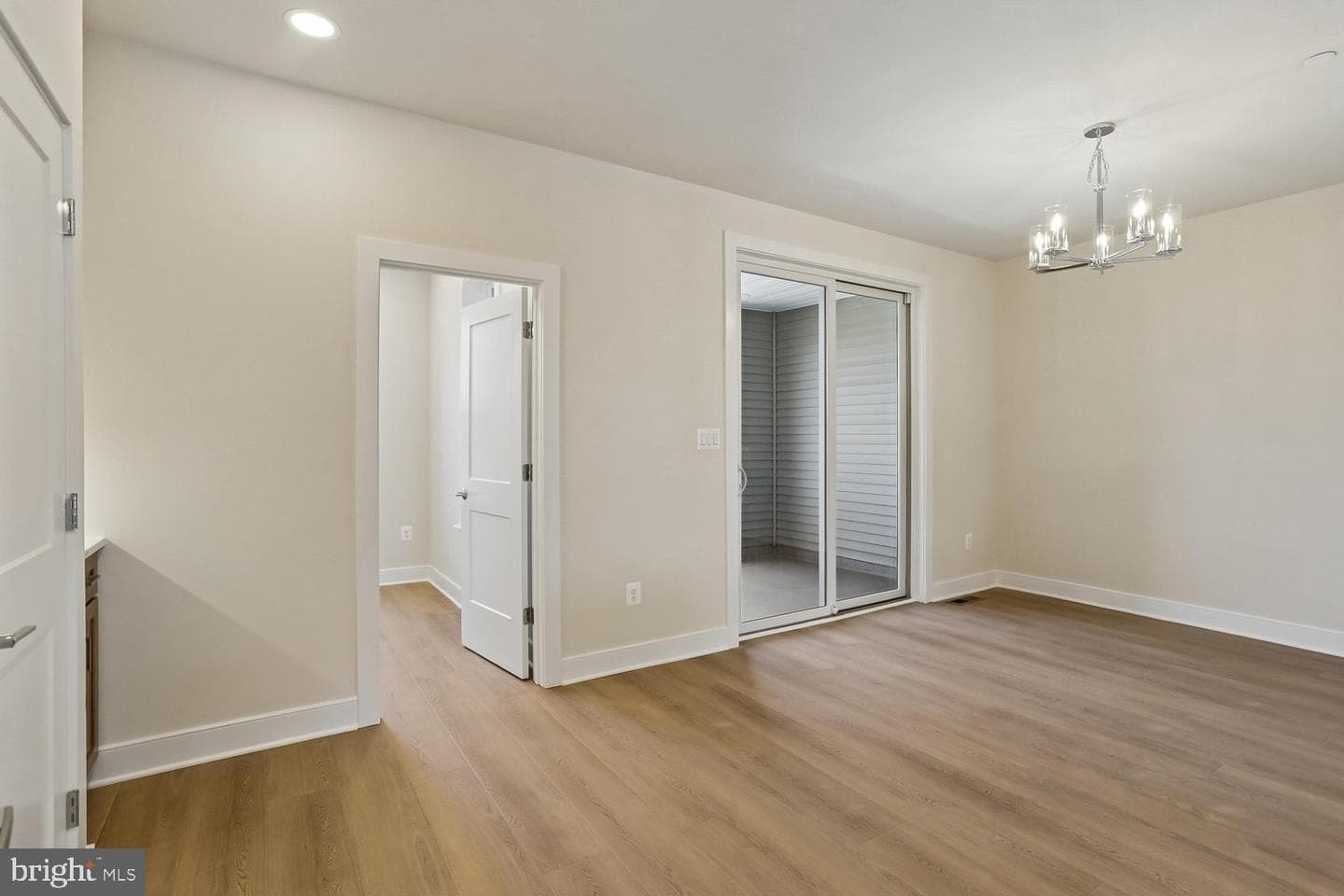 209 Allen Lane photo 23