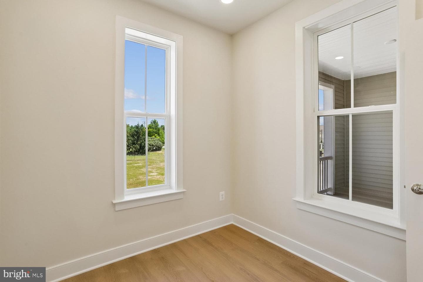 209 Allen Lane photo 28