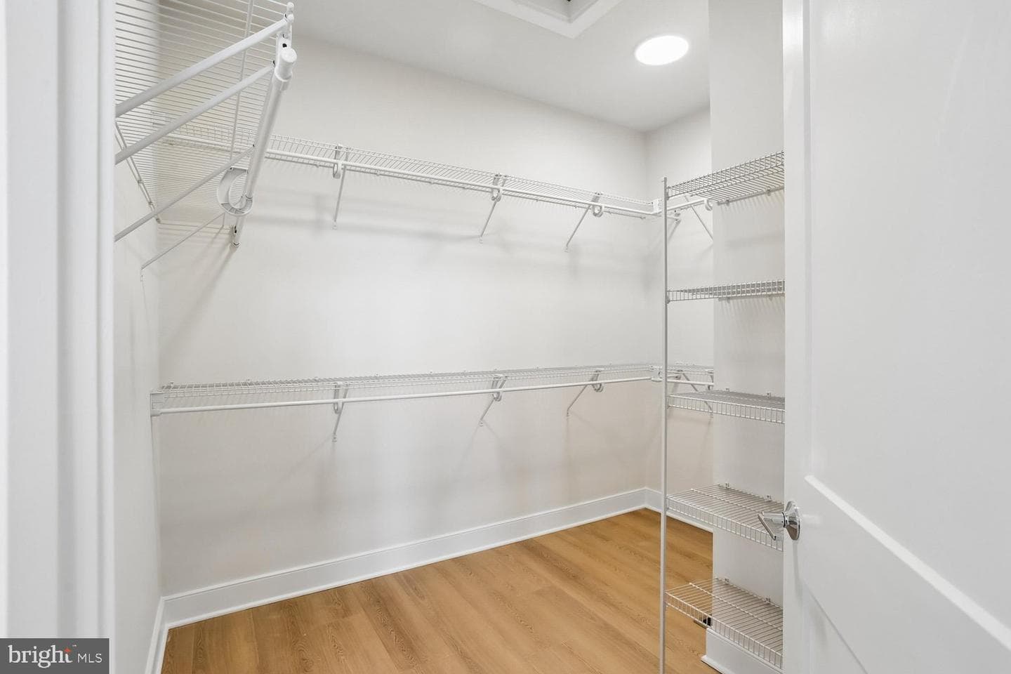 209 Allen Lane photo 34