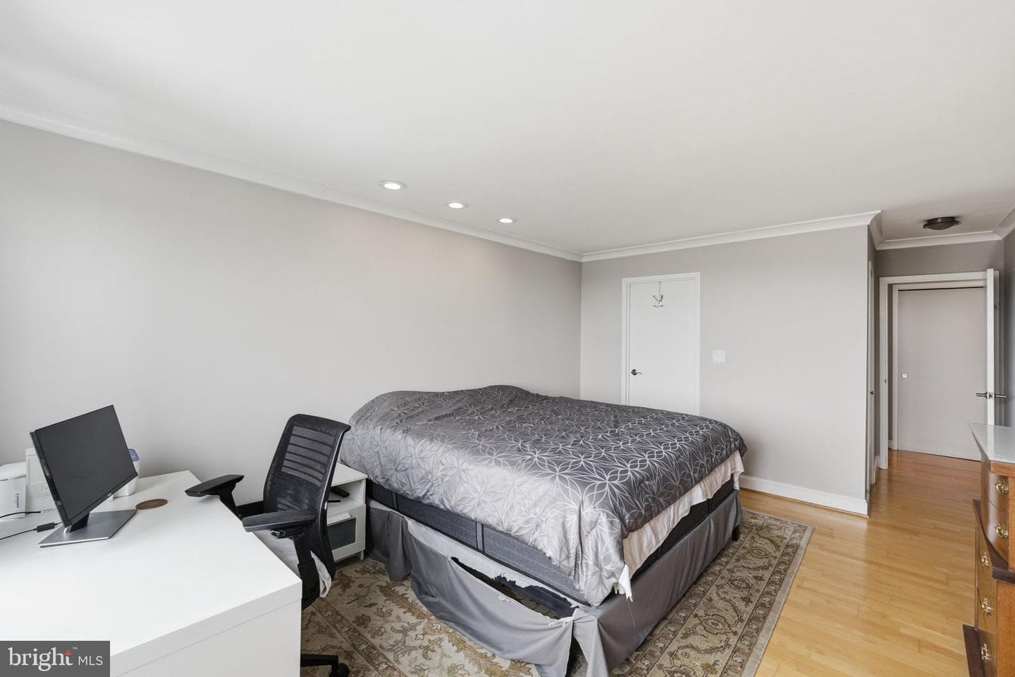 5225 Pooks Hill Road #1819n photo 20