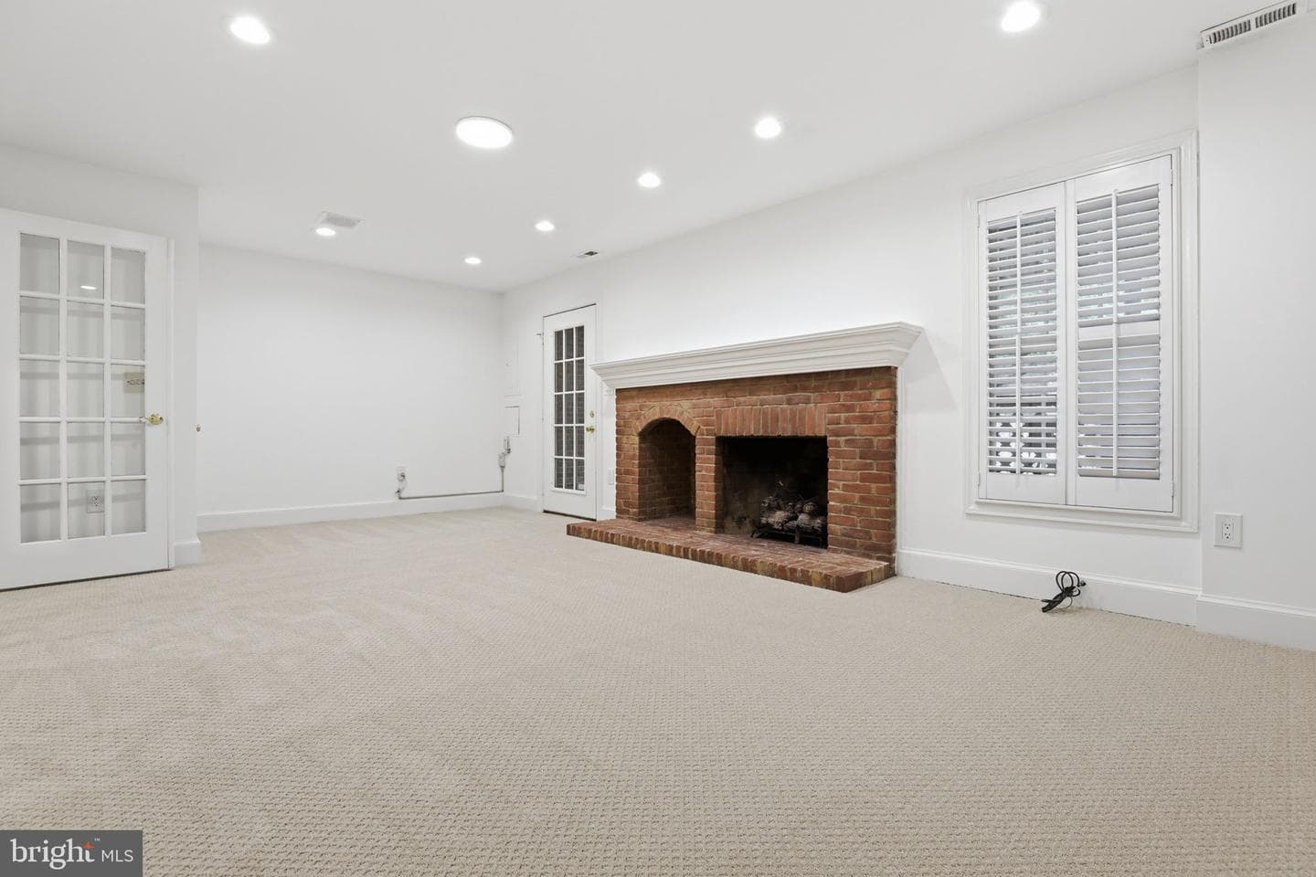 9986 Foxborough Circle photo 18