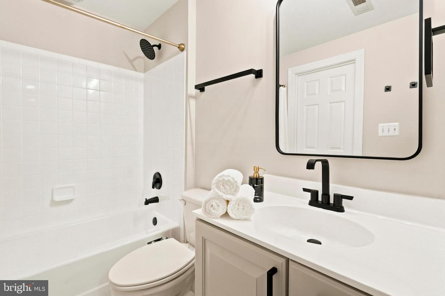 9313 Harrisons Farm Way photo 57