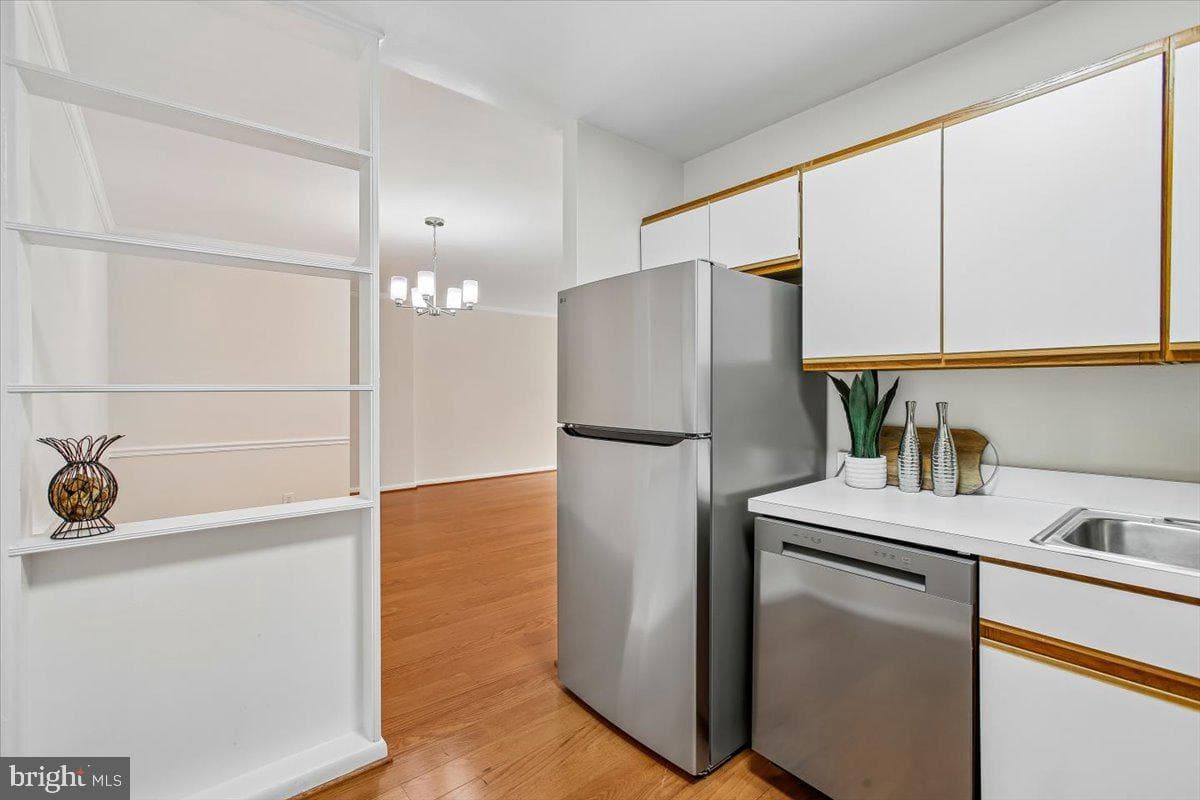 4977 Battery Lane #1-204 photo 11