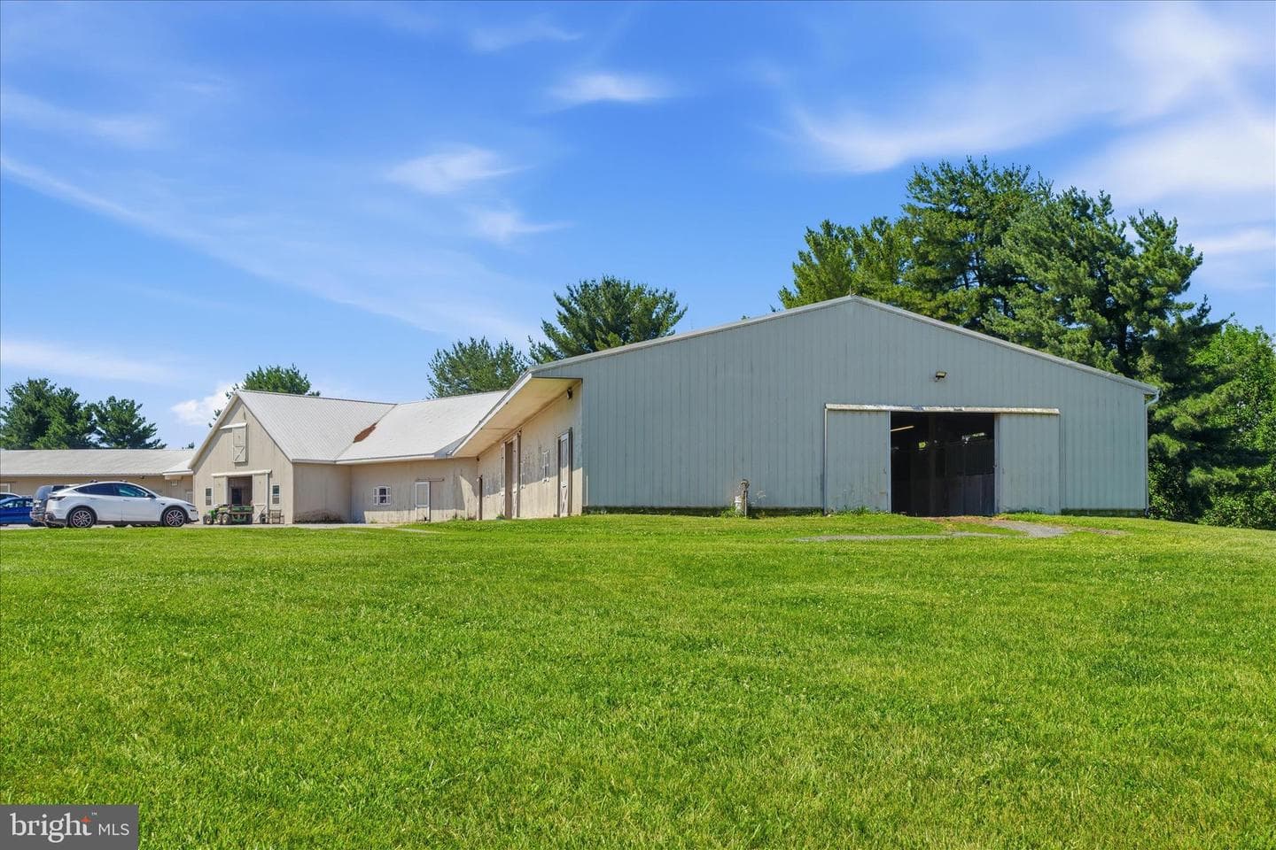 20800 Whites Ferry Road photo 13