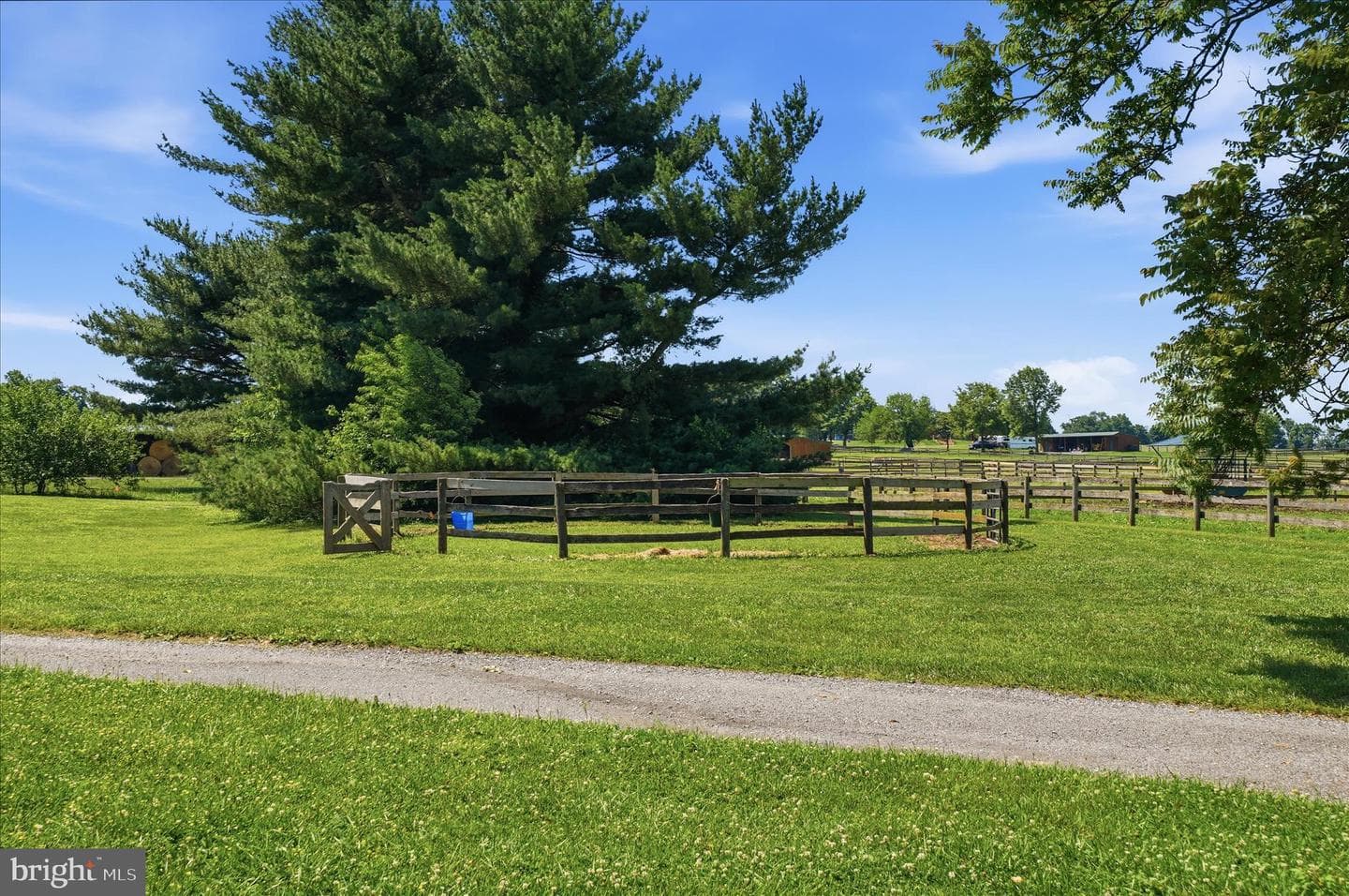 20800 Whites Ferry Road photo 91