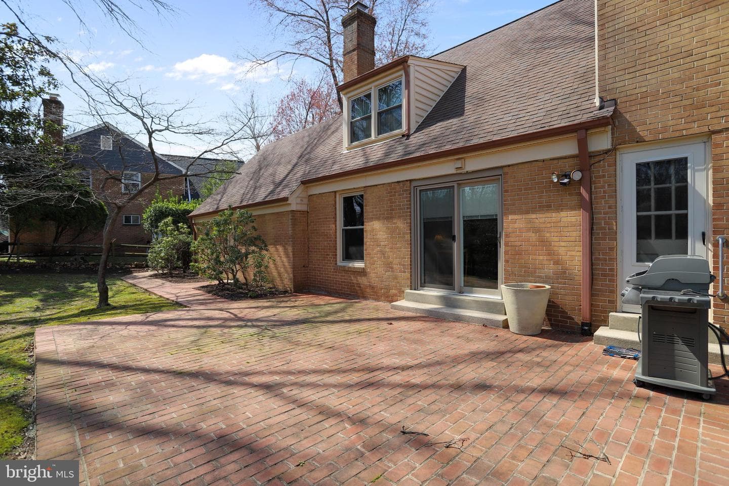 11209 Farmland Drive photo 4