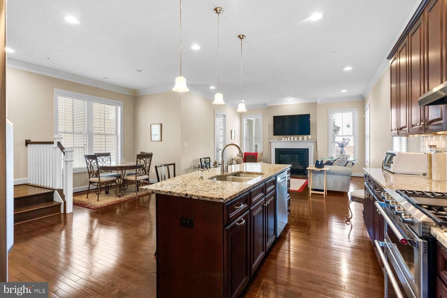 14103 Byrne Park Drive photo 4