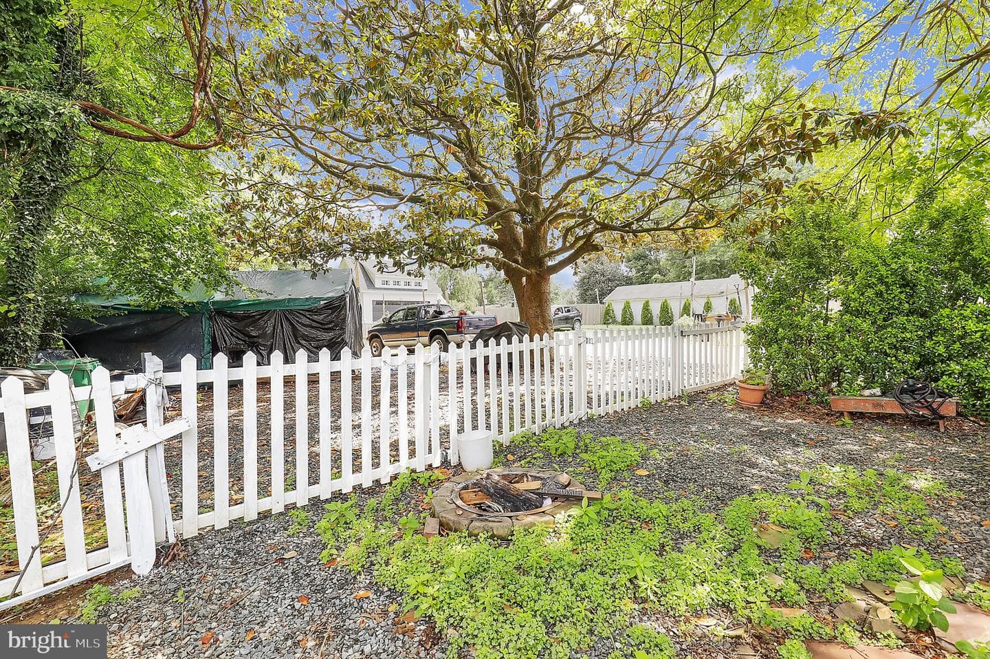 13 Cedar Avenue photo 28