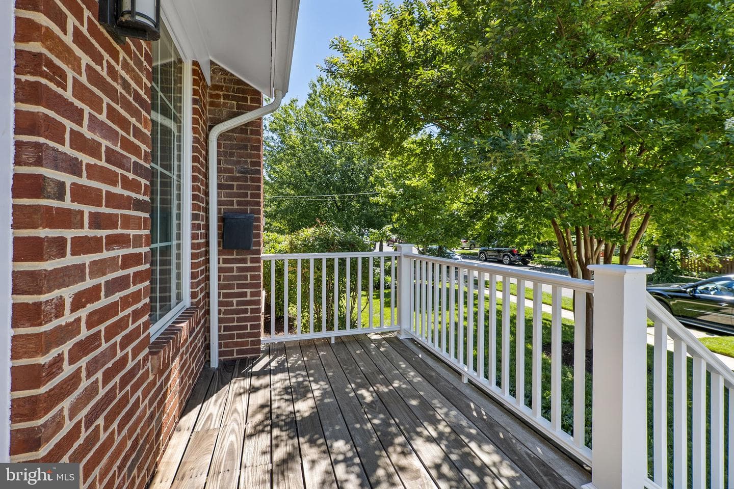 4909 Aurora Drive photo 3