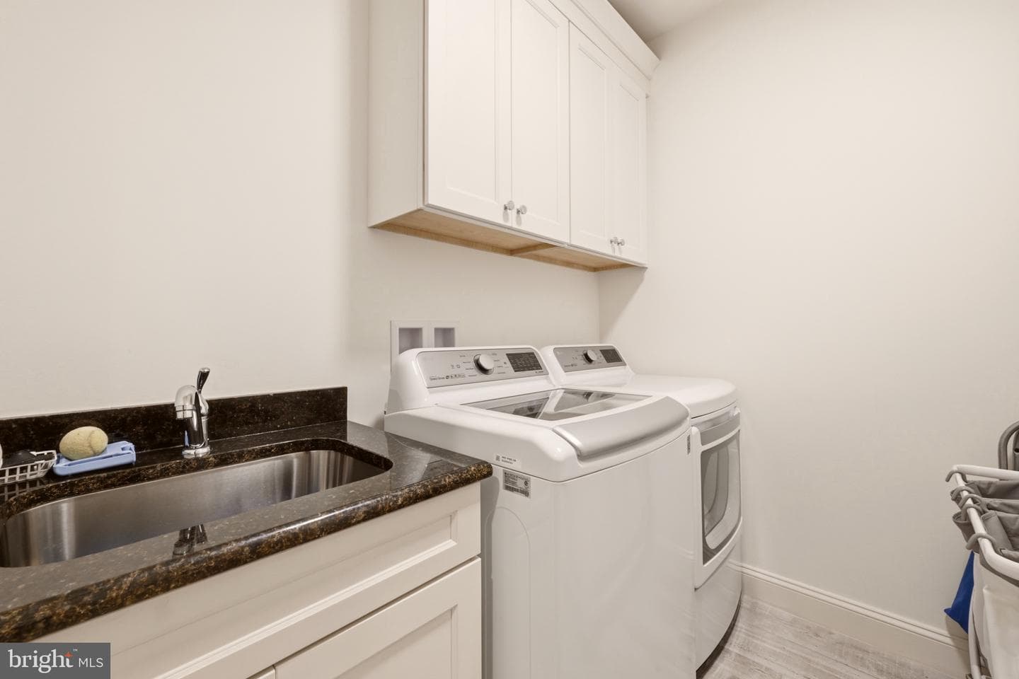 4415 Colchester Drive photo 24