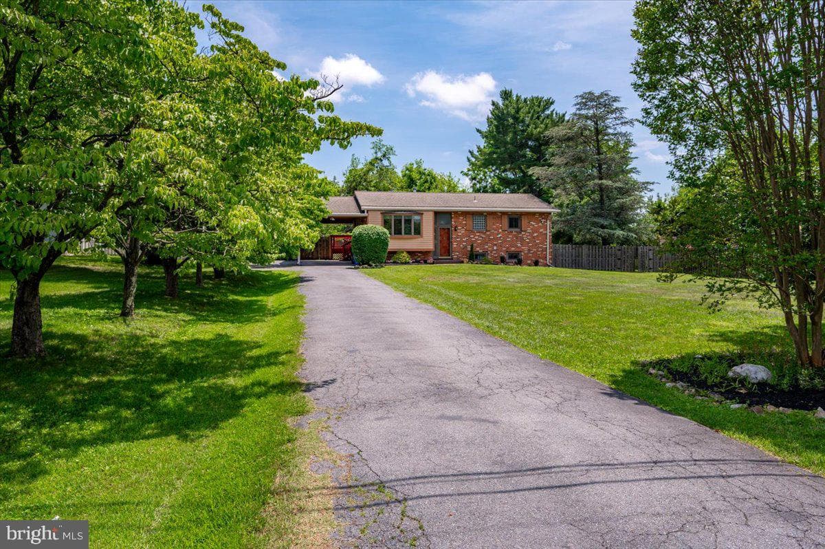 15617 Allnutt Ln, Burtonsville