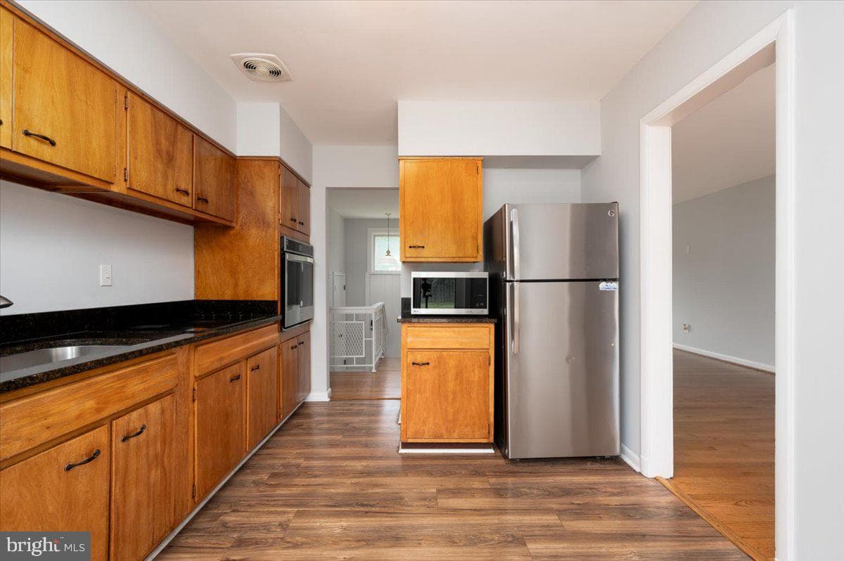 15617 Allnutt Ln photo 15