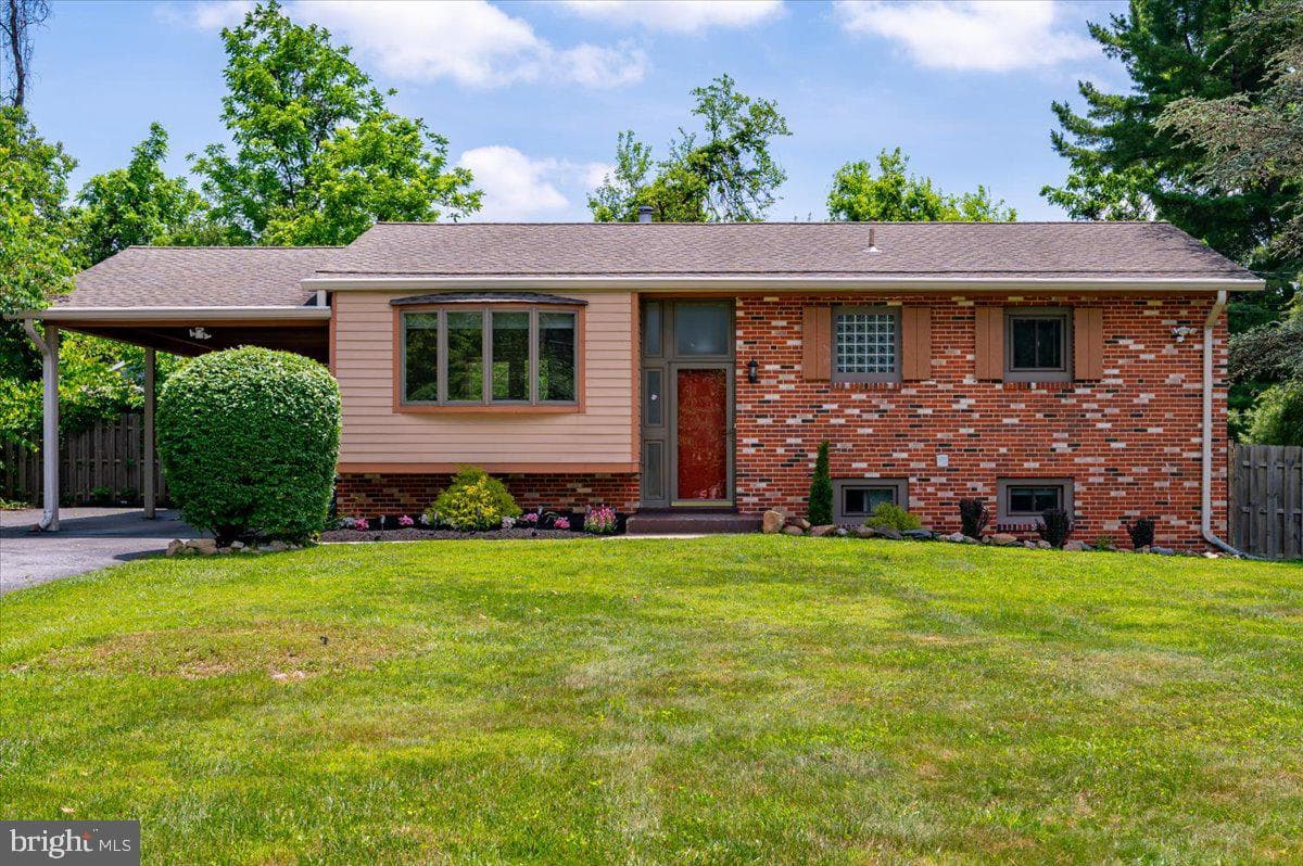15617 Allnutt Ln photo 4