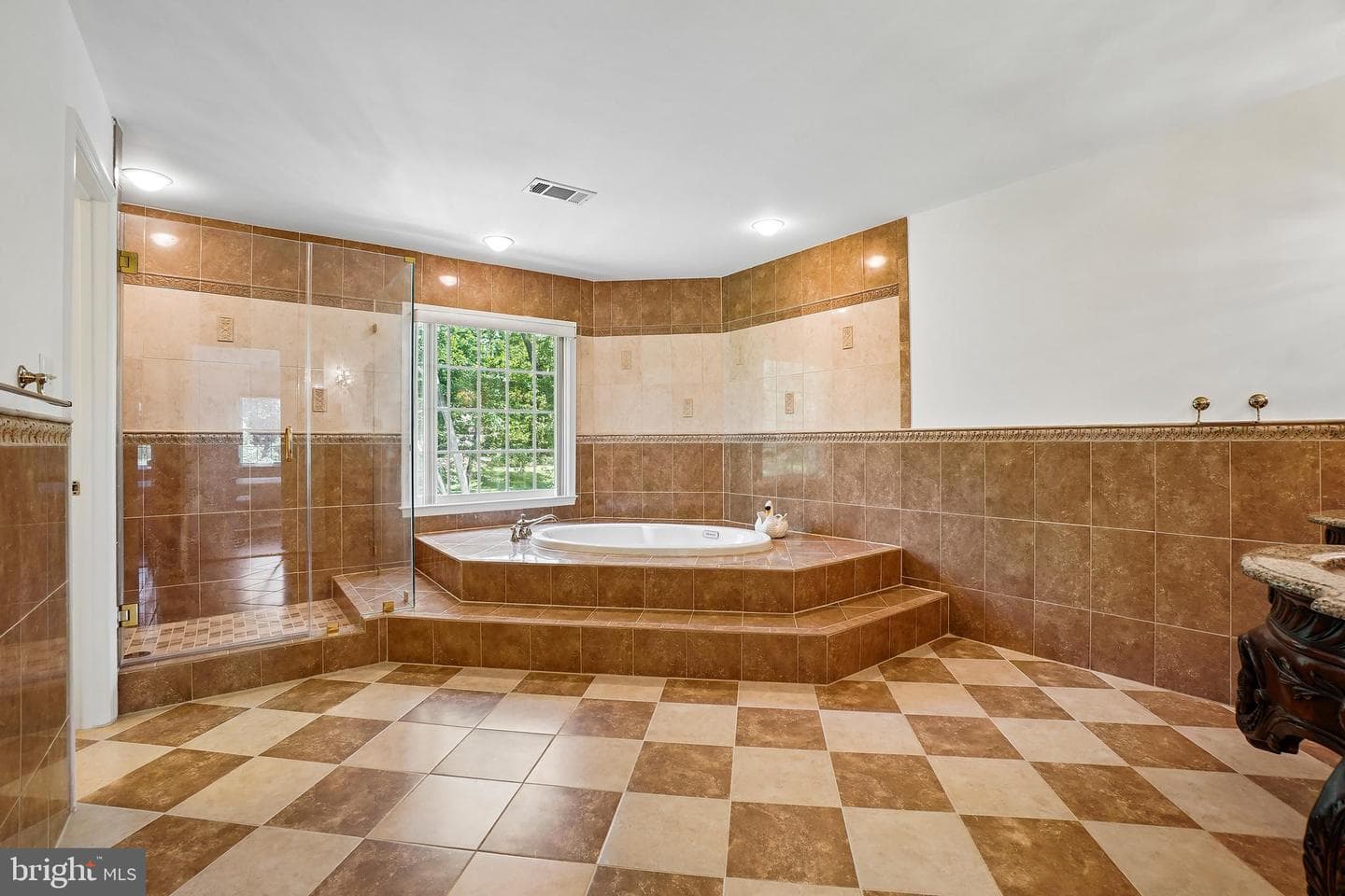 9705 Holloway Hill photo 25