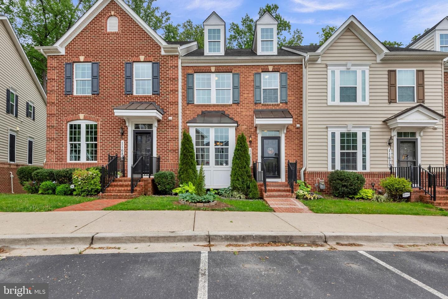 11681 Emerald Green Dr, Clarksburg
