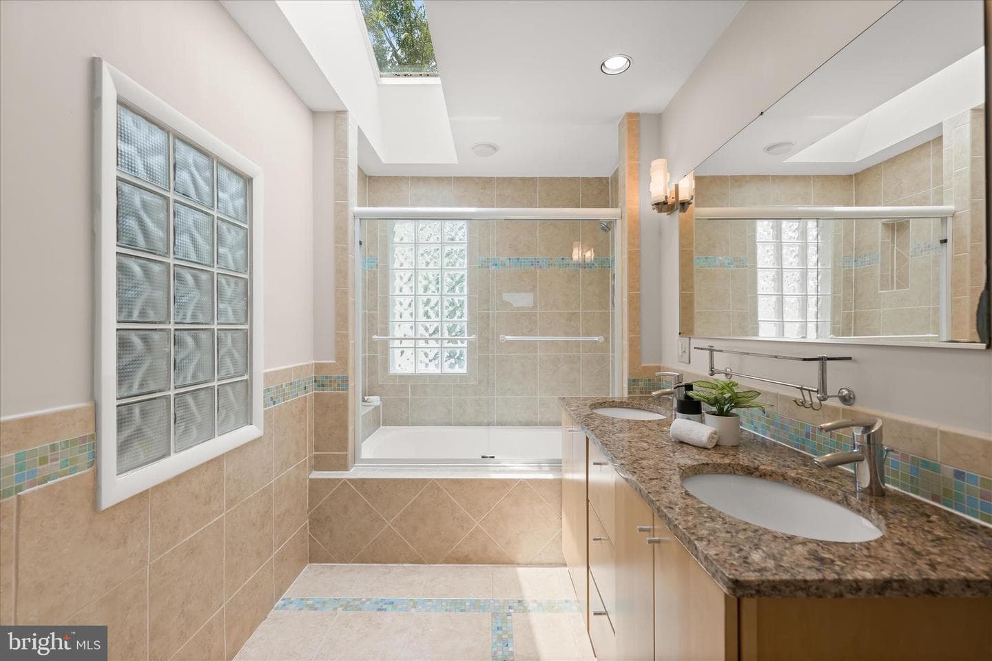 4407 Highland Avenue photo 35