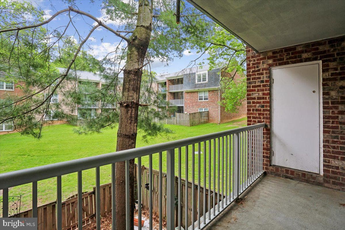 726 Quince Orchard Boulevard #726-10 photo 31
