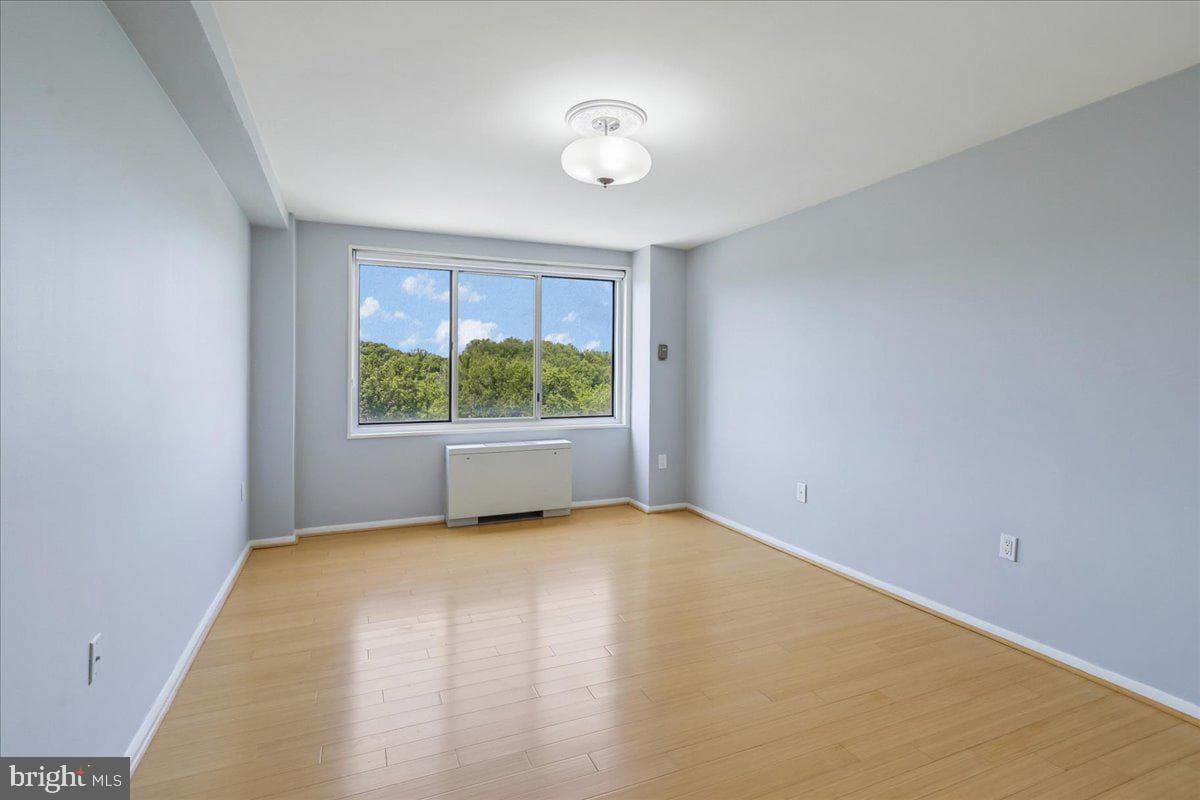 10201 Grosvenor Place #1205 photo 24
