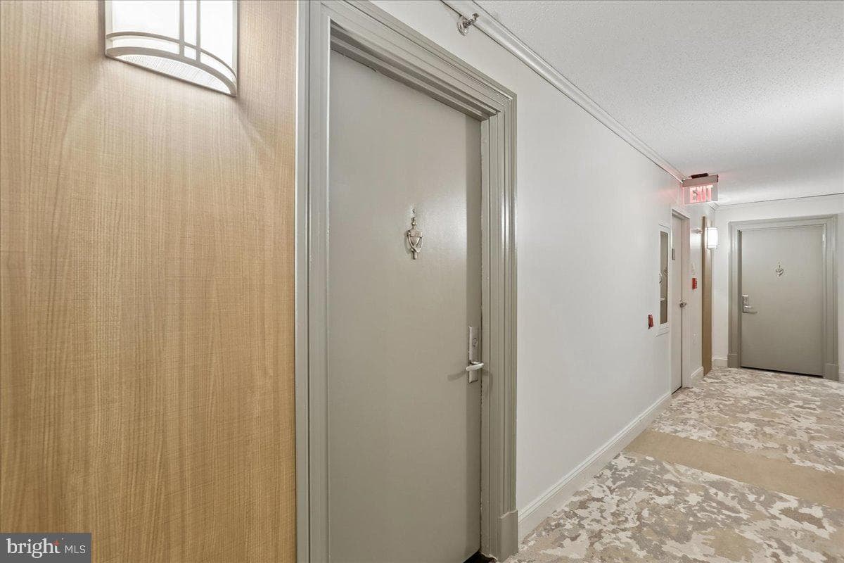 10101 Grosvenor Place #217, Rockville