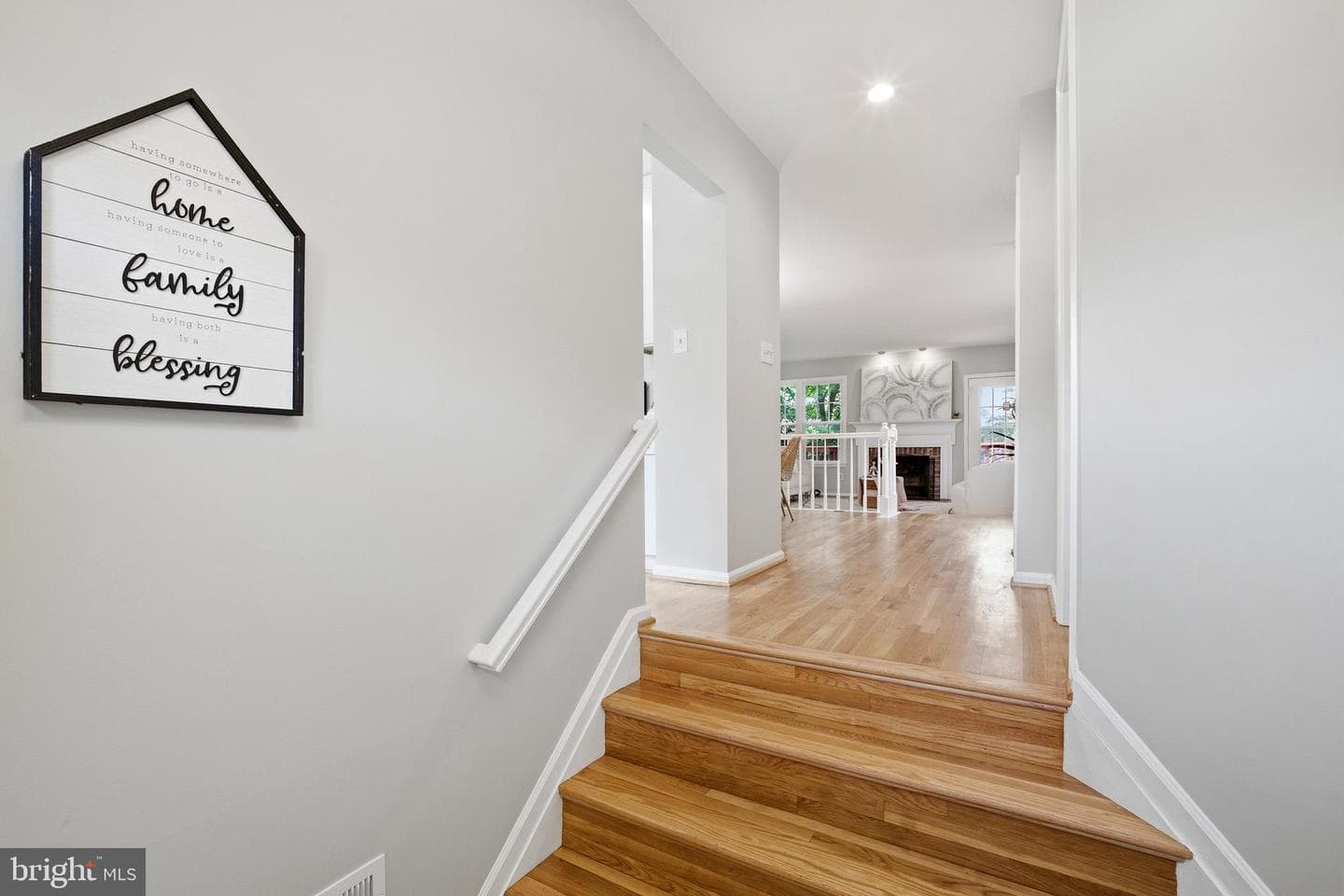 6028 Loganwood Drive photo 3