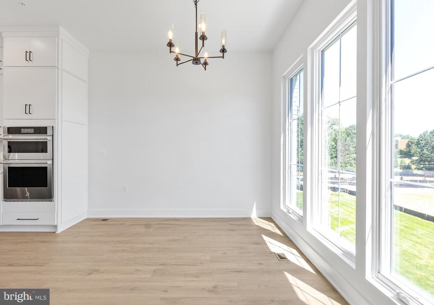 8622 Erdem Place photo 7
