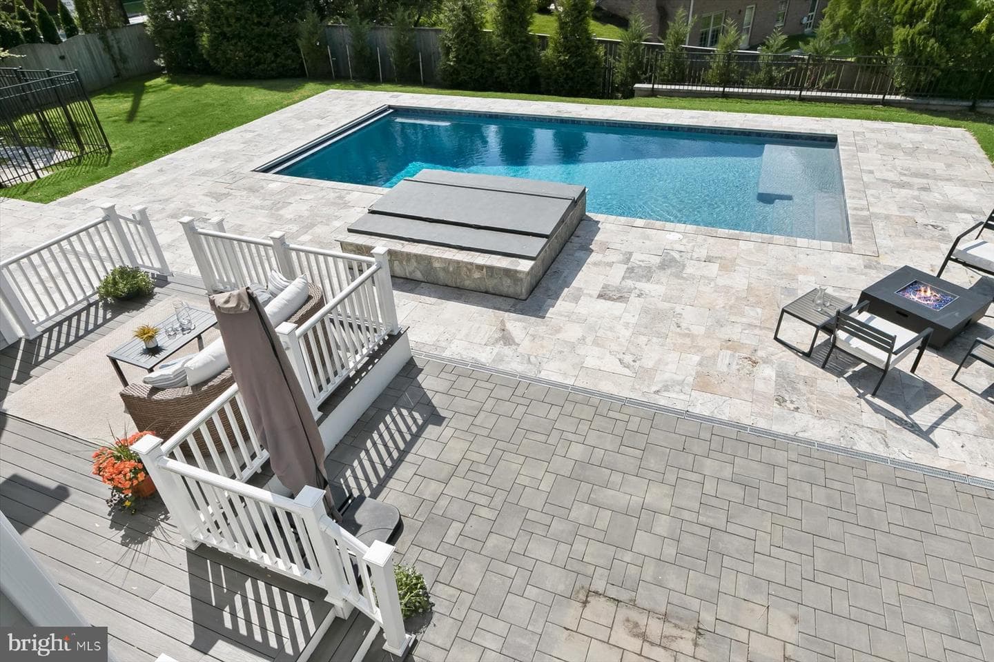 11000 Luxmanor Road photo 57