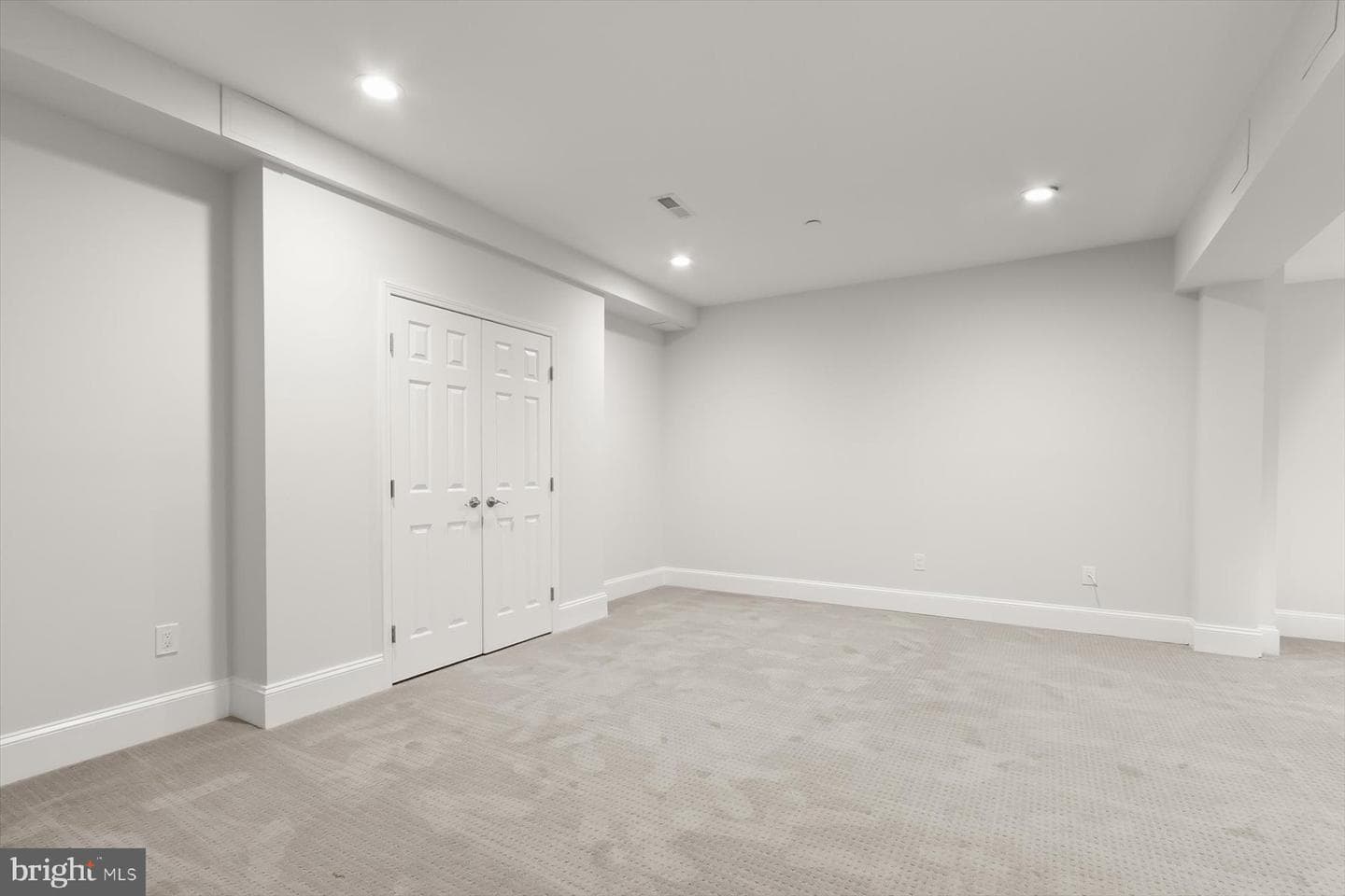 11000 Luxmanor Road photo 75