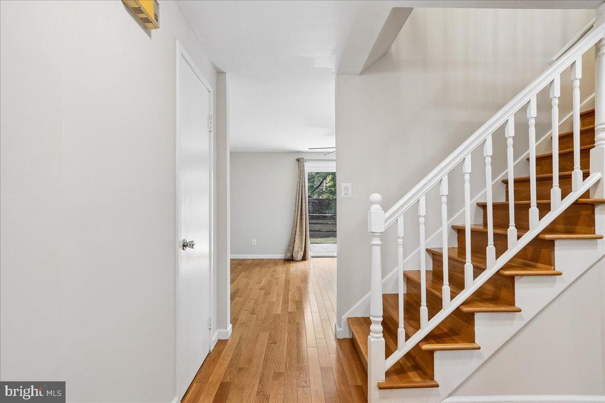 10400 Capehart Court photo 4