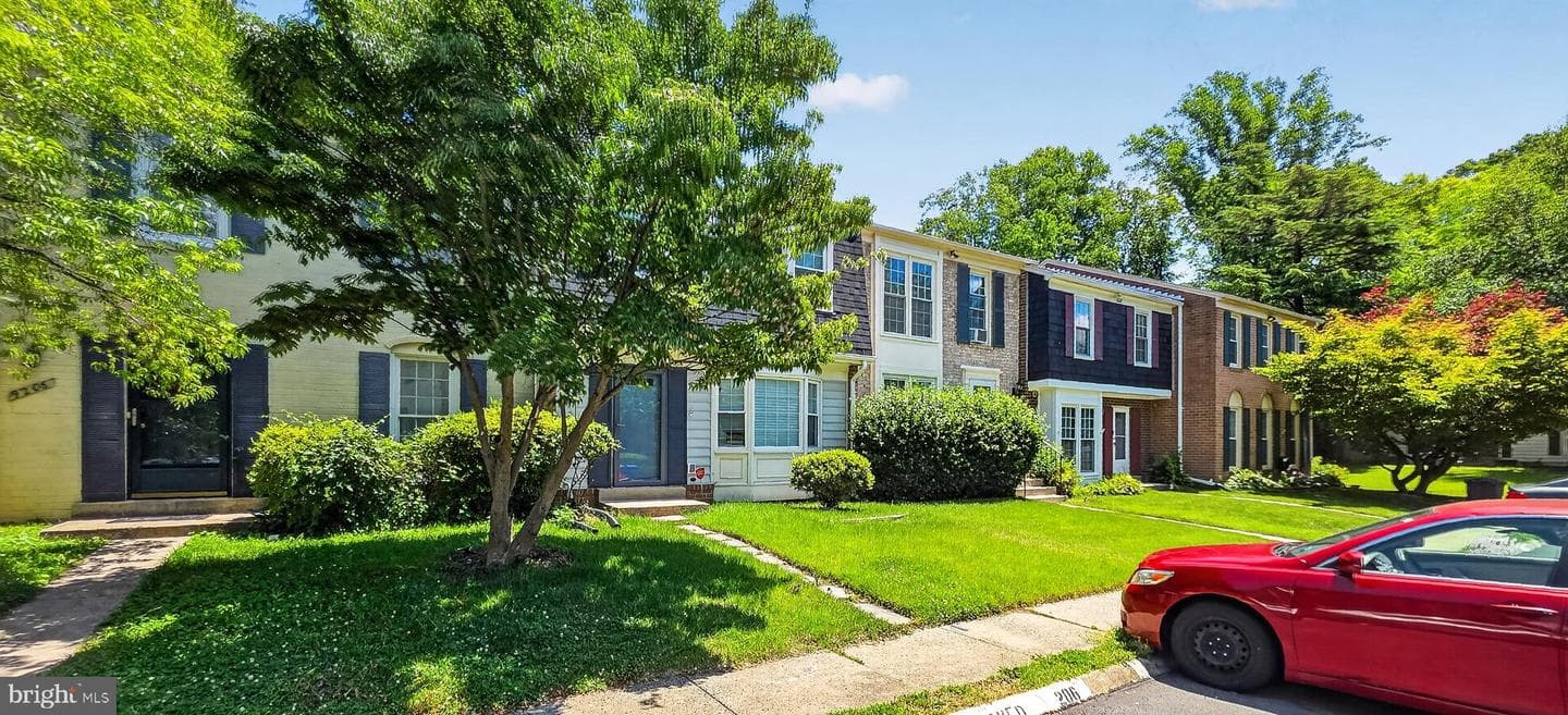 9208 Weathervane Place photo 4
